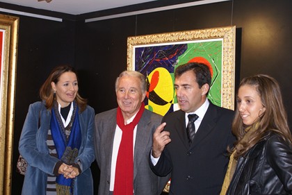 Amegra is a Spanish painter, artist and sculptor from Mallorca
